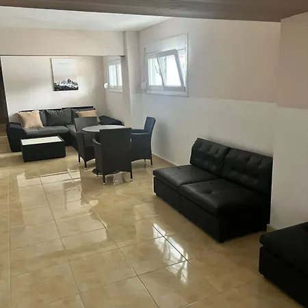 شقة فندقية Family ستافروس